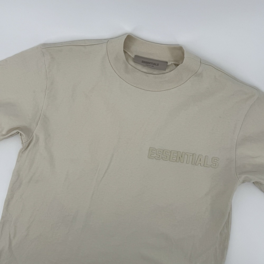 Fear of God Essentials Womens‎ Medium Crewneck T-Shirt Cream Beige Cropped Boxy